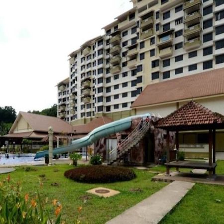 Puteri Beach Resort Port Dickson Zewnętrze zdjęcie